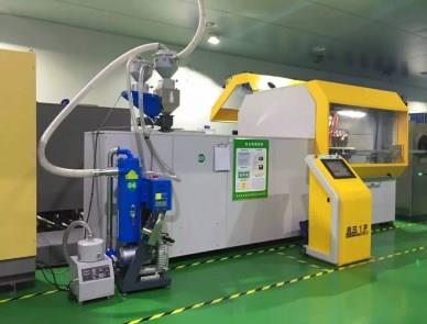 Continuous cap compression molding Continuous cap compression molding
