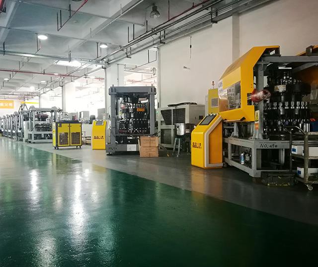 Automatic Mango Juice Pet Bottle 3 in 1 Washing Filling and Cap Sealing Packing Manufacturing Machine